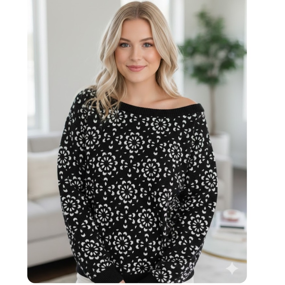 NWT INC black & white jill flower sweater size‎ M